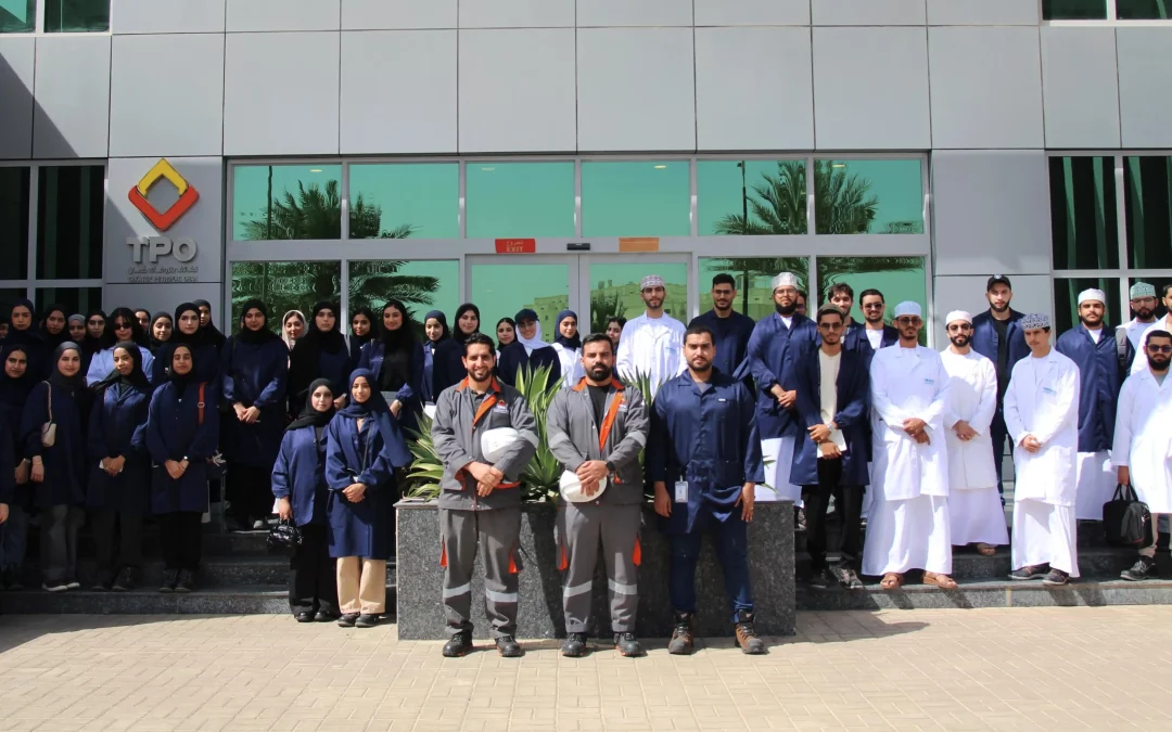 زيارة ميدانية لطلبة هندسة العمليات إلى شركة تَكاتُف بترُوفاك عُمان